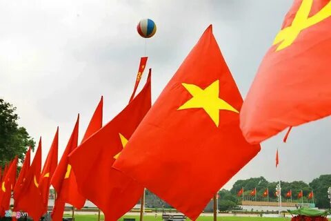 Cựu sinh viên ĐH Bách khoa khuyên bạn trẻ đừng quá khiêm tốn, hãy học cách 'nổ'